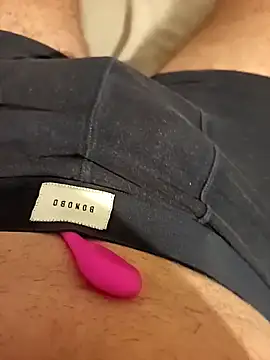 Snapshot of Dam70 chatting on 19, 9, 2025 Dam70 online show from 19, 9, 2025