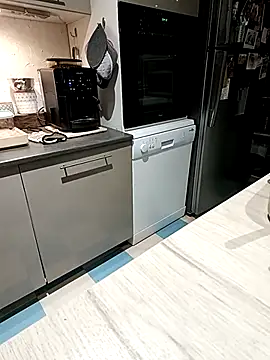 Snapshot of Dam70 chatting on 13, 11, 2025 Dam70 online show from 13, 11, 2025