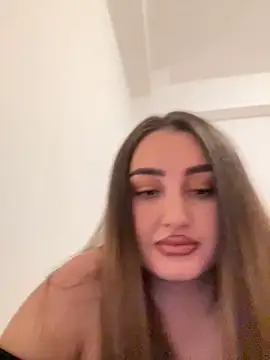 hotAlys online show from 5, 2, 2025