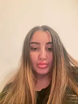 hotAlys online show from 8, 2, 2025