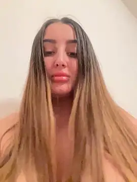 hotAlys online show from 10, 2, 2025