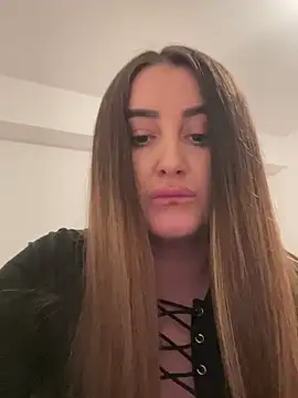 hotAlys online show from 6, 3, 2025