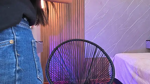 ariana jhonson1 online show from 10, 3, 2025