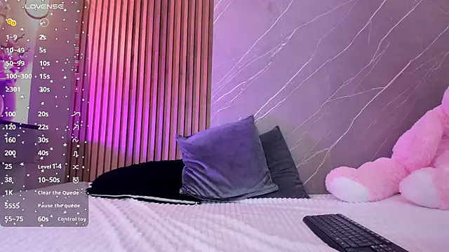 ariana jhonson1 online show from 26, 9, 2025