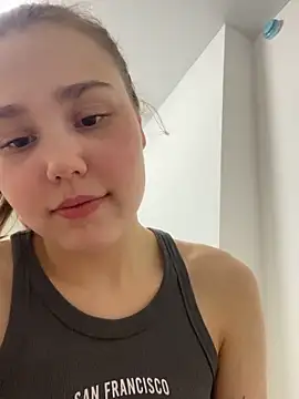 Snapshot of YourMegan chatting on 7, 5, 2026 YourMegan online show from 7, 5, 2026