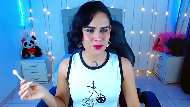 Snapshot of veronica_luar chatting on 21, 10, 2025 veronica luar online show from 21, 10, 2025