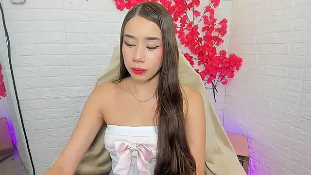 BarbieGirl    online show from 11, 11, 2025