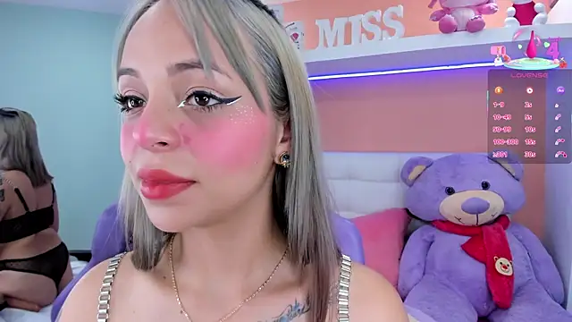 Snapshot of miss__lizeth chatting on 7, 3, 2025 miss lizeth online show from 7, 3, 2025