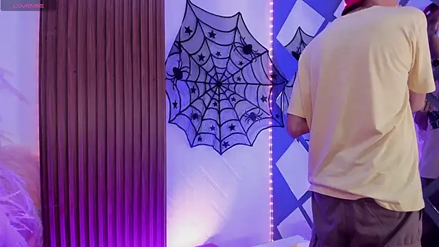 Allen Starck online show from 7, 10, 2025