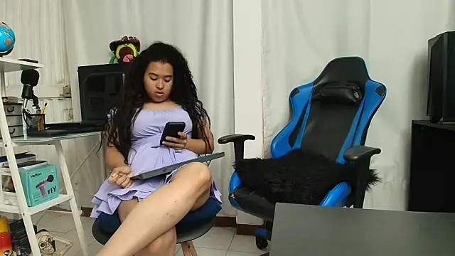 Snapshot of ema_abby chatting on 18, 2, 2026 ema abby online show from 18, 2, 2026