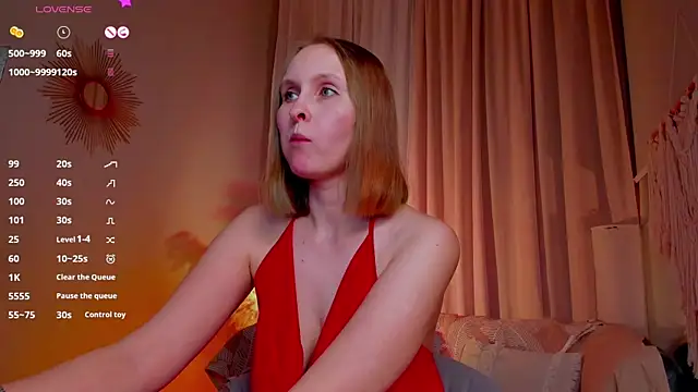 Agatha Mott online show from 4, 3, 2025