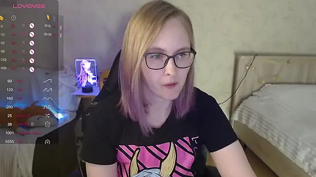 Agatha Mott online show from 10, 10, 2025