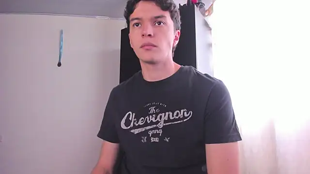 Snapshot of Mastrangelo_xxx chatting on 13, 3, 2025 Mastrangelo xxx online show from 13, 3, 2025