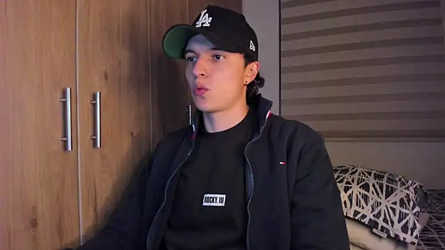 Snapshot of Mastrangelo_xxx chatting on 22, 9, 2025 Mastrangelo xxx online show from 22, 9, 2025