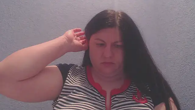 KiraSwee online show from 10, 2, 2026