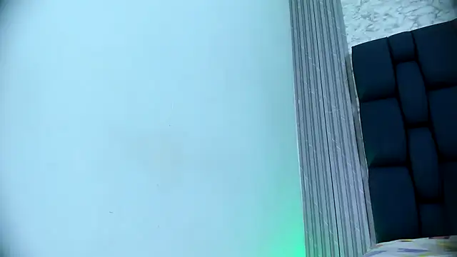 Ashlyaurora online show from 14, 3, 2025