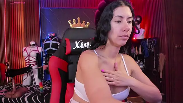 XiaQueen online show from 12, 4, 2026