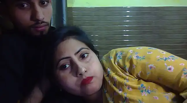 Snapshot of Queen_Couple chatting on 15, 2, 2025 Queen Couple online show from 15, 2, 2025