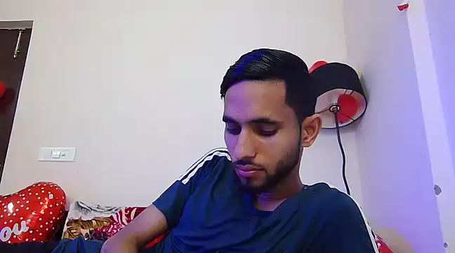 Snapshot of Queen_Couple chatting on 18, 2, 2025 Queen Couple online show from 18, 2, 2025