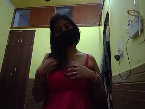 Snapshot of Queen_Couple chatting on 20, 2, 2025 Queen Couple online show from 20, 2, 2025