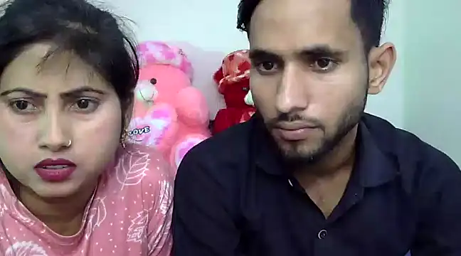 Snapshot of Queen_Couple chatting on 27, 2, 2025 Queen Couple online show from 27, 2, 2025