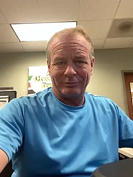 Snapshot of hintly chatting on 15, 12, 2025 hintly online show from 15, 12, 2025