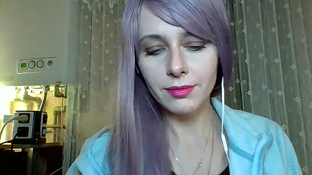 LuminousLady online show from 17, 2, 2025