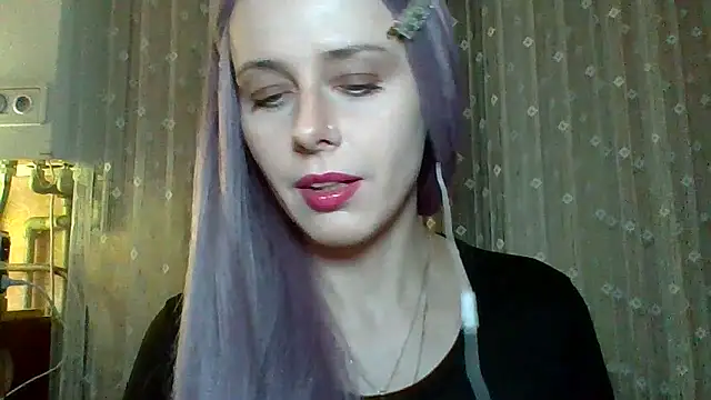 LuminousLady online show from 26, 2, 2025