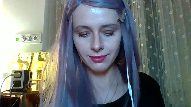 LuminousLady online show from 26, 2, 2025