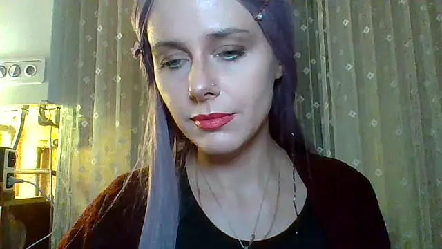 LuminousLady online show from 4, 3, 2025