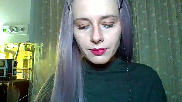 LuminousLady online show from 10, 3, 2025