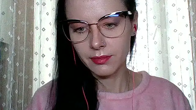 LuminousLady online show from 12, 9, 2025