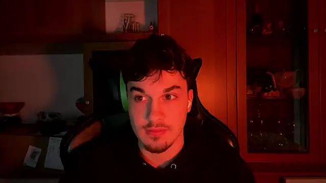 NaplesGuy04 online show from 14, 2, 2025