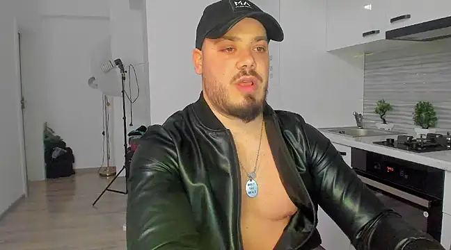 ZackMasterss online show from 4, 2, 2025