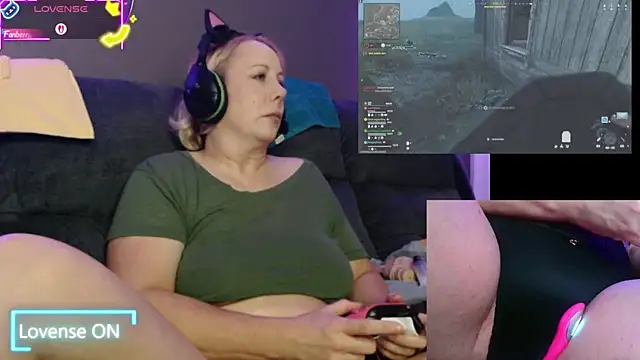 Trixiekittycutie online show from 11, 10, 2025