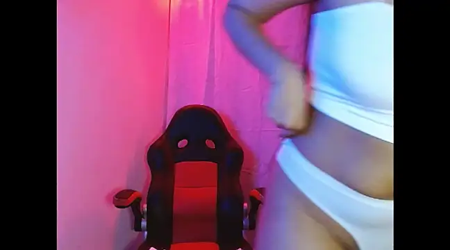 SallyWhitee online show from 8, 3, 2025