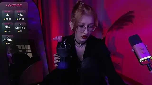 Snapshot of lissaros chatting on 2, 10, 2025 lissaros online show from 2, 10, 2025