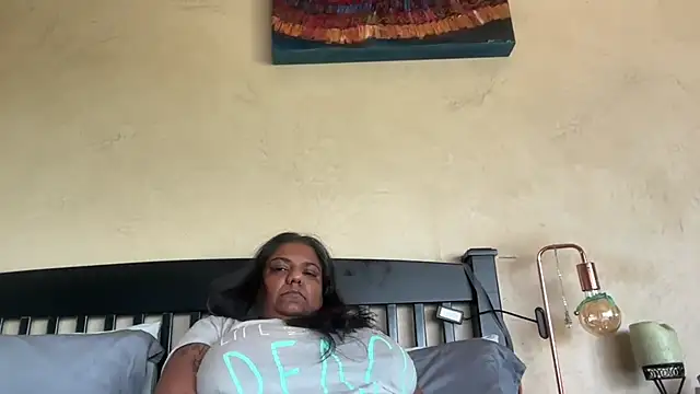 Snapshot of SophieStarShine chatting on 26, 9, 2025 SophieStarShine online show from 26, 9, 2025