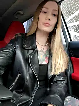 Snapshot of Pussy_Drive03 chatting on 23, 9, 2025 Pussy Drive03 online show from 23, 9, 2025