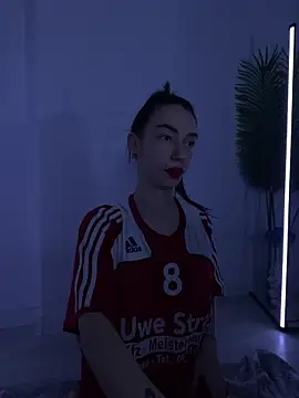 Snapshot of Celine_Roxelle chatting on 12, 11, 2025 Celine Roxelle online show from 12, 11, 2025