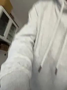 Snapshot of Celine_Roxelle chatting on 17, 12, 2025 Celine Roxelle online show from 17, 12, 2025