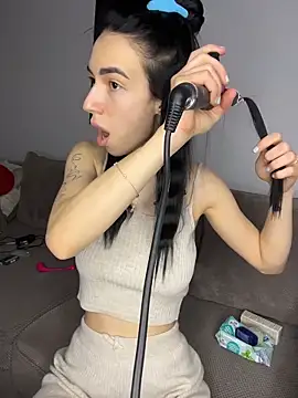 Snapshot of Celine_Roxelle chatting on 2, 3, 2026 Celine Roxelle online show from 2, 3, 2026