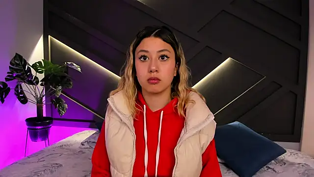 cloe palmer online show from 13, 2, 2025