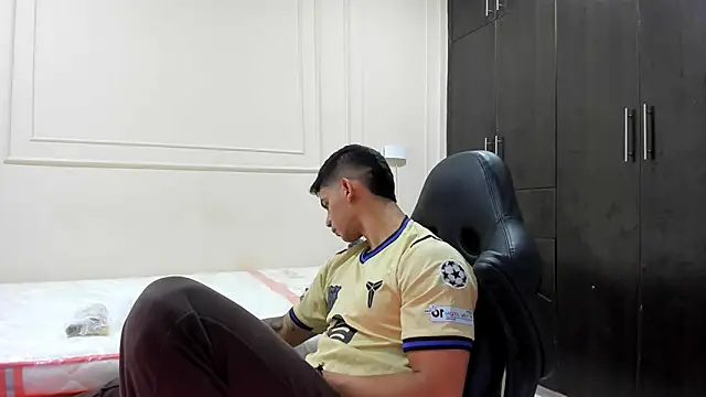 ANDRES STUD online show from 18, 4, 2026