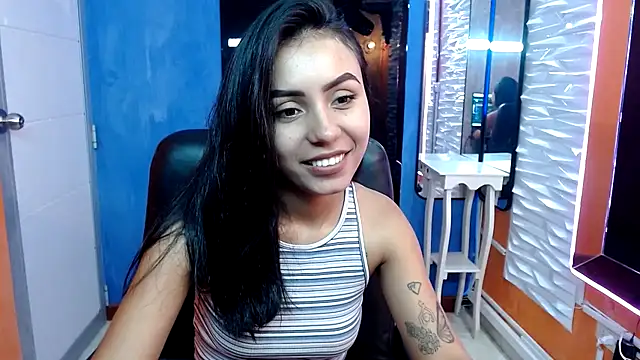 Snapshot of julieta_fn chatting on 13, 11, 2025 julieta fn online show from 13, 11, 2025