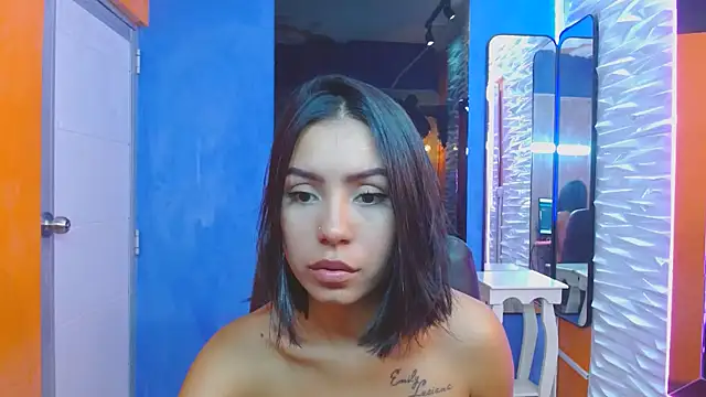 Snapshot of julieta_fn chatting on 3, 12, 2025 julieta fn online show from 3, 12, 2025