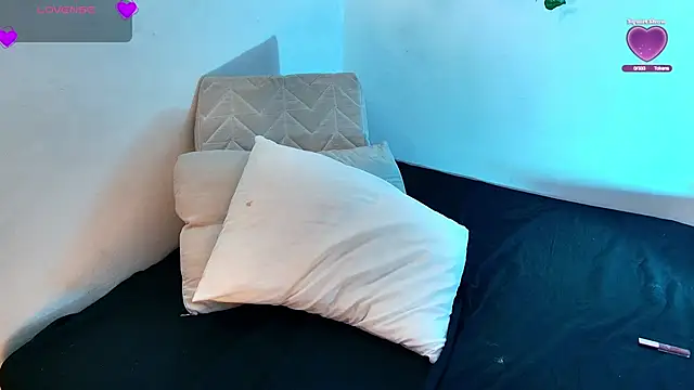 Snapshot of alaia_sweetxxx chatting on 8, 2, 2025 alaia sweetxxx online show from 8, 2, 2025