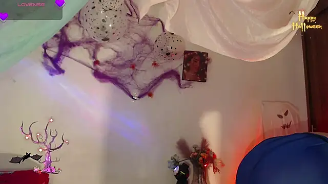 Snapshot of alaia_sweetxxx chatting on 1, 11, 2025 alaia sweetxxx online show from 1, 11, 2025