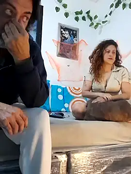 jeans and emma online show from 25, 10, 2025