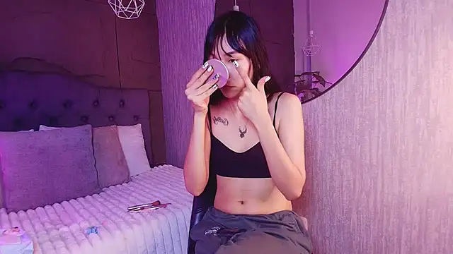 Miaa Lee7 online show from 13, 2, 2026